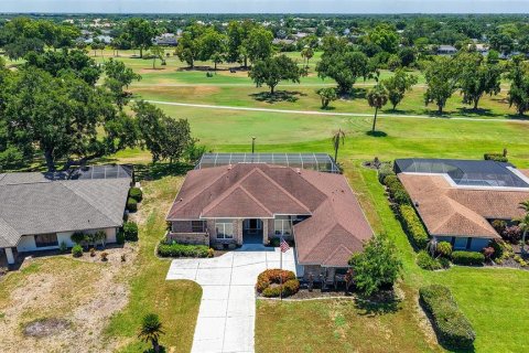 House in Sarasota, Florida 4 bedrooms, 243.68 sq.m. № 2210990 - photo 4