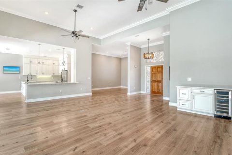 House in Sarasota, Florida 4 bedrooms, 243.68 sq.m. № 2210990 - photo 14