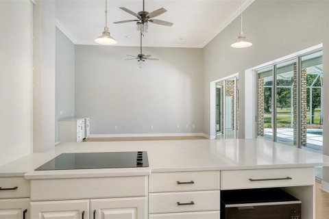 House in Sarasota, Florida 4 bedrooms, 243.68 sq.m. № 2210990 - photo 12