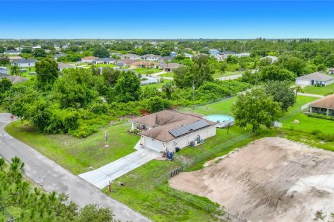 Casa en venta en Lehigh Acres, Florida, 3 dormitorios, 130.81 m2 № 2218852 - foto 12