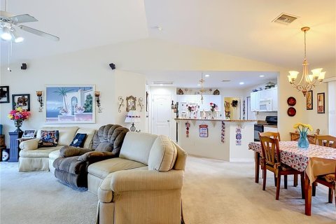 Casa en venta en Lehigh Acres, Florida, 3 dormitorios, 130.81 m2 № 2218852 - foto 28
