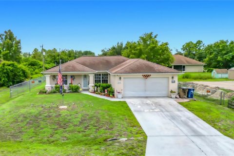 Casa en venta en Lehigh Acres, Florida, 3 dormitorios, 130.81 m2 № 2218852 - foto 3