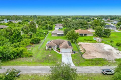 Casa en venta en Lehigh Acres, Florida, 3 dormitorios, 130.81 m2 № 2218852 - foto 11