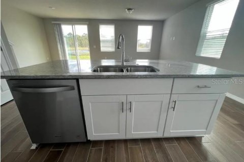 Touwnhouse à louer à Davenport, Floride: 3 chambres, 145.48 m2 № 2097928 - photo 7