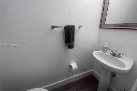 Снять в аренду кондоминиум в Майами, Флорида 1 спальня, 62.43м2, № 1988932 - фото 12