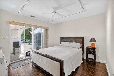 House in Fort Lauderdale, Florida 2 bedrooms, 145.3 sq.m. № 1941349 - photo 30