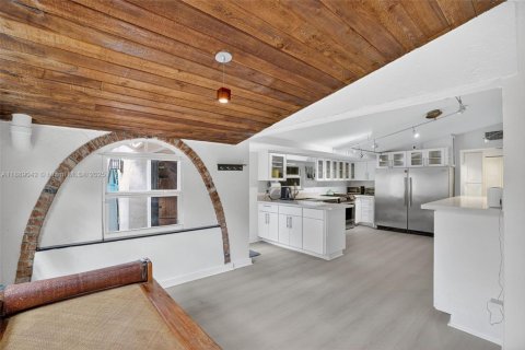 House in Fort Lauderdale, Florida 2 bedrooms, 145.3 sq.m. № 1941349 - photo 28