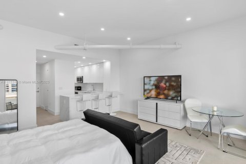 Купить кондоминиум в Майами-Бич, Флорида 51.28м2, № 2022283 - фото 8