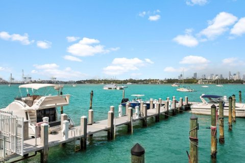 Купить кондоминиум в Майами-Бич, Флорида 51.28м2, № 2022283 - фото 27