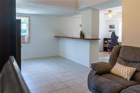 House in Oak Hill, Florida 1 bedroom, 98.1 sq.m. № 2290969 - photo 30