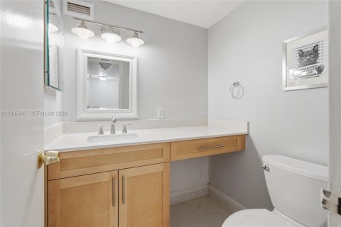 Купить кондоминиум в Майами-Шорс, Флорида 1 спальня, 82.78м2, № 2047592 - фото 9