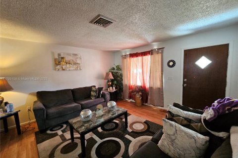 Villa ou maison à vendre à Sebring, Floride: 2 chambres, 109.81 m2 № 1969615 - photo 10