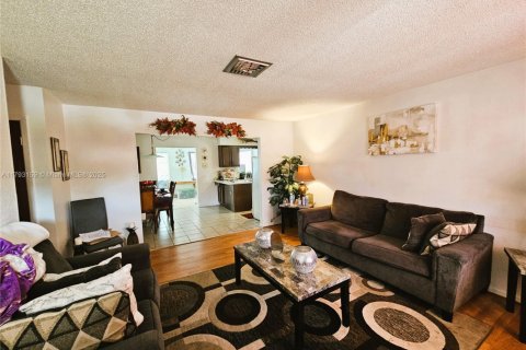 Villa ou maison à vendre à Sebring, Floride: 2 chambres, 109.81 m2 № 1969615 - photo 11