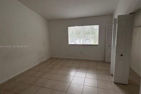 Touwnhouse à louer à Miramar, Floride: 2 chambres, 96.34 m2 № 2434040 - photo 12