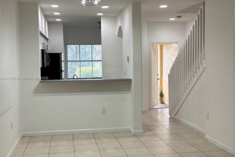 Touwnhouse à louer à Miramar, Floride: 2 chambres, 96.34 m2 № 2434040 - photo 6