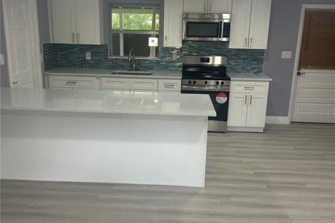 Villa ou maison à vendre à Bradenton, Floride: 3 chambres, 104.52 m2 № 1901001 - photo 3