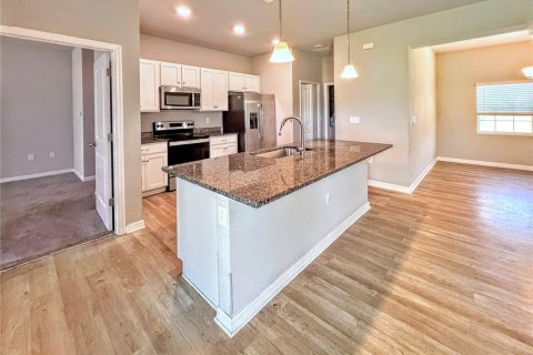 Villa ou maison à louer à North Port, Floride: 3 chambres, 144.65 m2 № 1855797 - photo 3