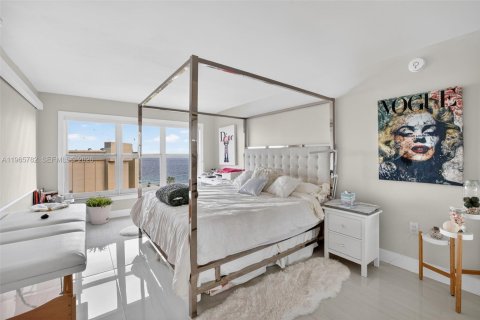 Condo in Fort Lauderdale, Florida, 2 bedrooms  № 2027410 - photo 23