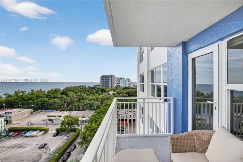 Condo in Fort Lauderdale, Florida, 2 bedrooms  № 2027410 - photo 18