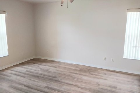 Casa en alquiler en North Port, Florida, 3 dormitorios, 139.82 m2 № 1904945 - foto 8