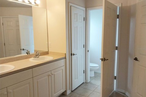 Casa en alquiler en North Port, Florida, 3 dormitorios, 139.82 m2 № 1904945 - foto 9
