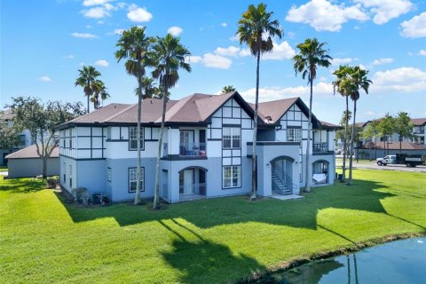 Condo in Orlando, Florida, 3 bedrooms  № 1874010 - photo 1