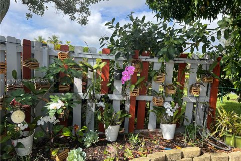 Villa ou maison à louer à Weston, Floride: 2 chambres, 94.57 m2 № 1996366 - photo 12