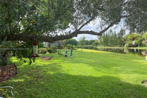 Villa ou maison à louer à Weston, Floride: 2 chambres, 94.57 m2 № 1996366 - photo 21