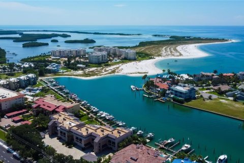 Adosado en venta en Tierra Verde, Florida, 2 dormitorios, 153.29 m2 № 1563168 - foto 4