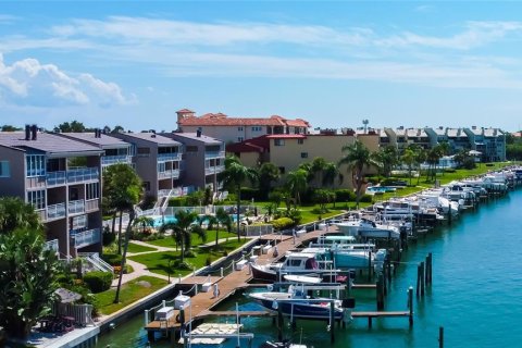 Adosado en venta en Tierra Verde, Florida, 2 dormitorios, 153.29 m2 № 1563168 - foto 5