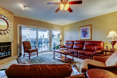 Adosado en venta en Tierra Verde, Florida, 2 dormitorios, 153.29 m2 № 1563168 - foto 15