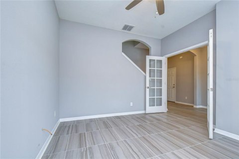 House in Lutz, Florida 4 bedrooms, 255.48 sq.m. № 2222680 - photo 15
