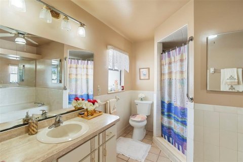 House in Deltona, Florida 3 bedrooms, 175.77 sq.m. № 1687207 - photo 21