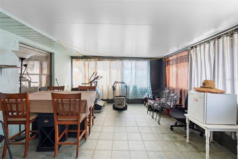House in Deltona, Florida 3 bedrooms, 175.77 sq.m. № 1687207 - photo 30