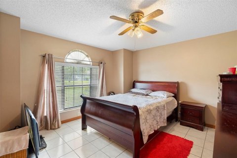 House in Deltona, Florida 3 bedrooms, 175.77 sq.m. № 1687207 - photo 26