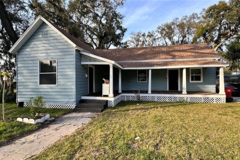 Propiedad comercial en Plant City, Florida 3 dormitorios, 116.69 m2 № 2118805