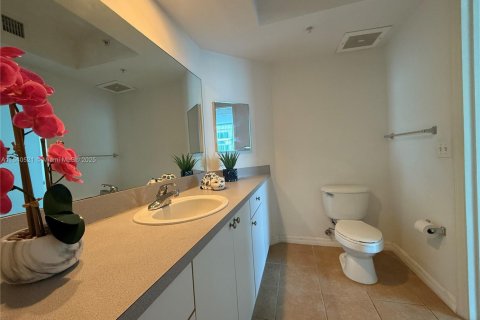 Купить кондоминиум в Серфсайд, Флорида 1 спальня, 67.54м2, № 2393368 - фото 14