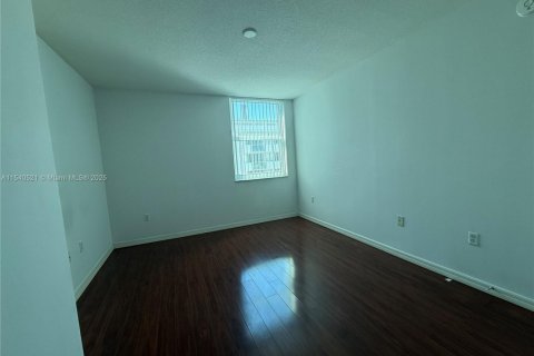 Купить кондоминиум в Серфсайд, Флорида 1 спальня, 67.54м2, № 2393368 - фото 16