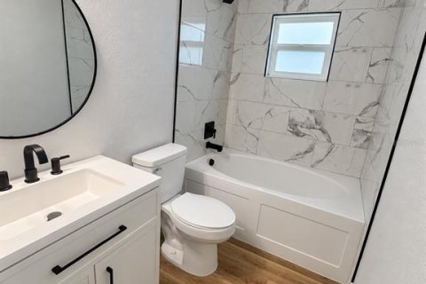 Villa ou maison à louer à Tampa, Floride: 4 chambres, 125.98 m2 № 2411392 - photo 9