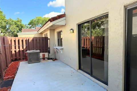 Купить таунхаус в Хайалиа, Флорида 3 спальни, 146.97м2, № 1950216 - фото 25