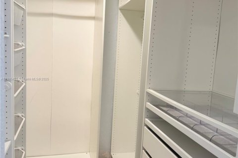 Купить таунхаус в Хайалиа, Флорида 3 спальни, 146.97м2, № 1950216 - фото 22