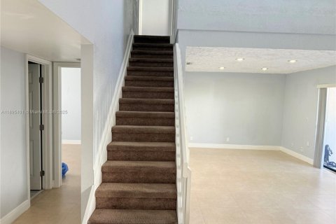 Купить таунхаус в Хайалиа, Флорида 3 спальни, 146.97м2, № 1950216 - фото 12