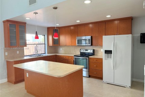 Купить таунхаус в Хайалиа, Флорида 3 спальни, 146.97м2, № 1950216 - фото 3