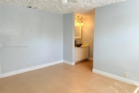 Купить таунхаус в Хайалиа, Флорида 3 спальни, 146.97м2, № 1950216 - фото 18