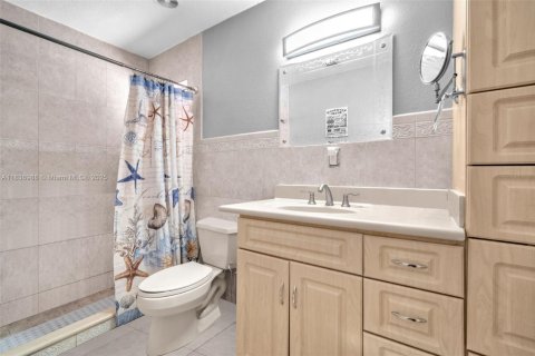 Casa en venta en Miami, Florida, 4 dormitorios, 186.27 m2 № 1842503 - foto 21