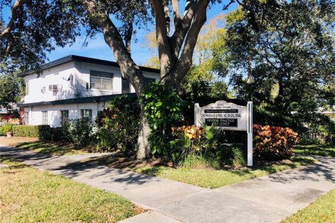 Immobilier commercial à vendre à Clearwater, Floride: 216.46 m2 № 2125660 - photo 7
