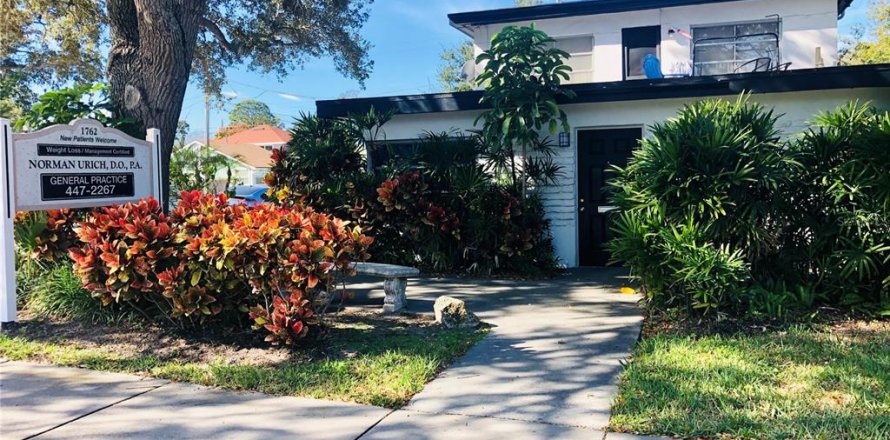 Immobilier commercial à Clearwater, Floride 216.46 m2 № 2125660