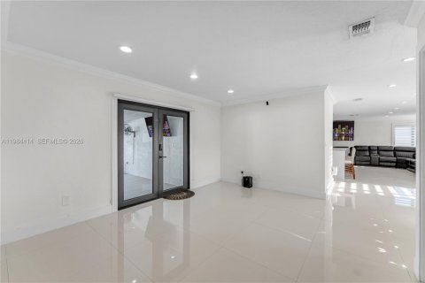 Купить виллу или дом в Майами, Флорида 3 спальни, 180.88м2, № 2051122 - фото 5