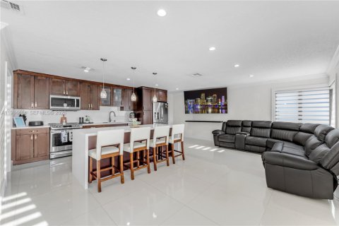 Купить виллу или дом в Майами, Флорида 3 спальни, 180.88м2, № 2051122 - фото 8