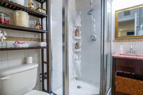 Adosado en alquiler en Plantation, Florida, 3 dormitorios, 201.6 m2 № 2032058 - foto 13